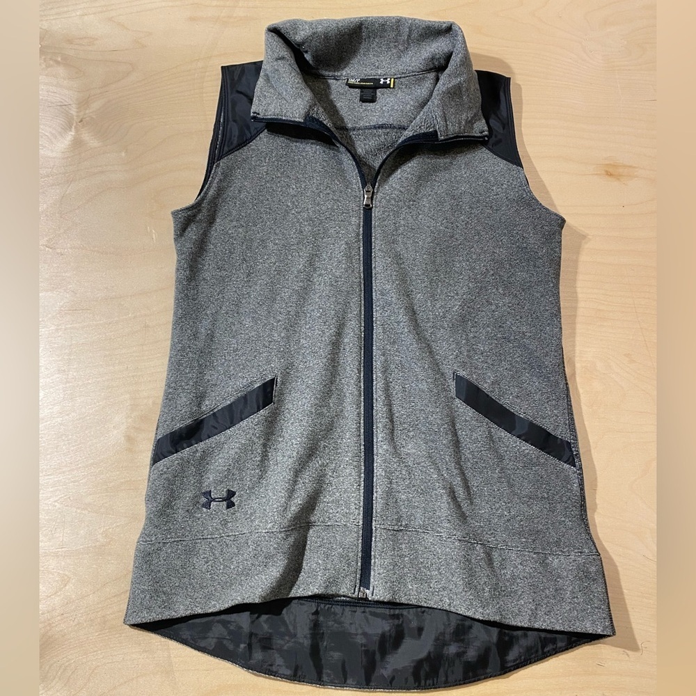 Under Armour Women's Gray Sleeveless Jacket SM/P (EF)